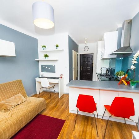 Cozy Studio Next To The Metro And City Center Varšava Exteriér fotografie
